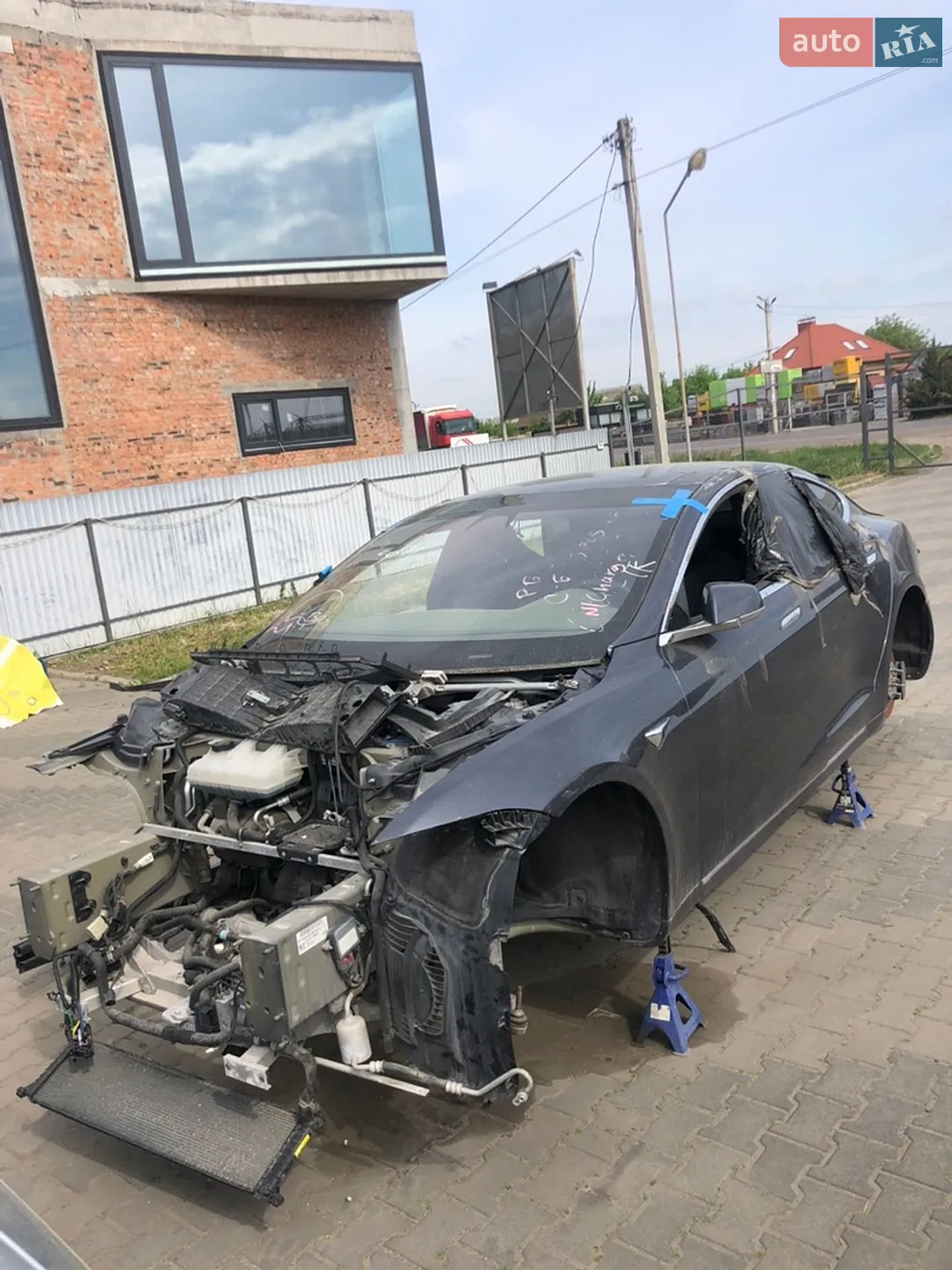 2017 Tesla Model S - фото 1