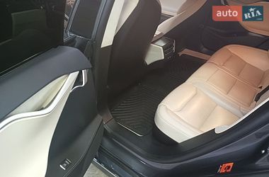 Лифтбек Tesla Model S 2017 в Борисполе