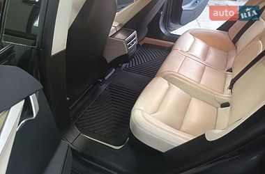 Лифтбек Tesla Model S 2017 в Борисполе