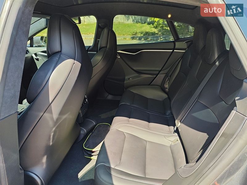 Ліфтбек Tesla Model S 2018 в Миколаєві фото 4 Ліфтбек Tesla Model S 2018 в Миколаєві