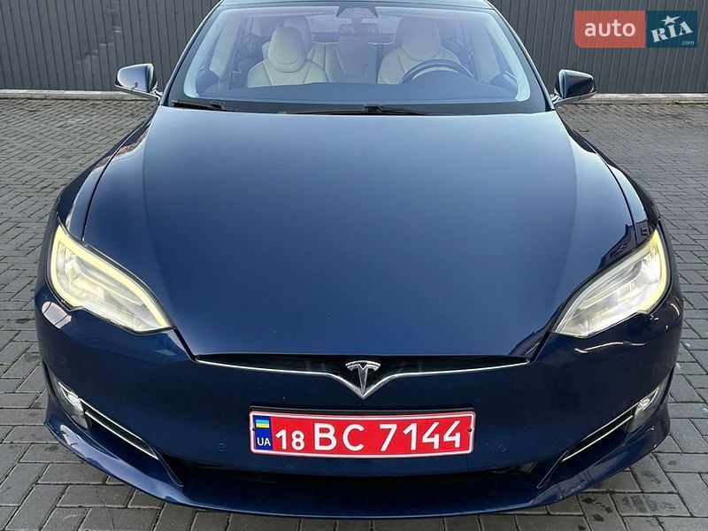 Ліфтбек Tesla Model S 2018 в Рівному фото 2 Ліфтбек Tesla Model S 2018 в Рівному