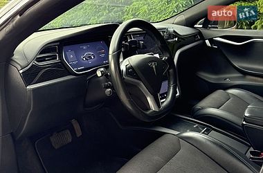 Лифтбек Tesla Model S 2018 в Староконстантинове