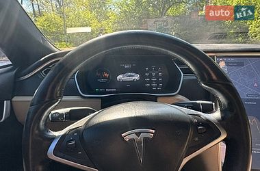 Лифтбек Tesla Model S 2015 в Киеве фото 3 Лифтбек Tesla Model S 2015 в Киеве