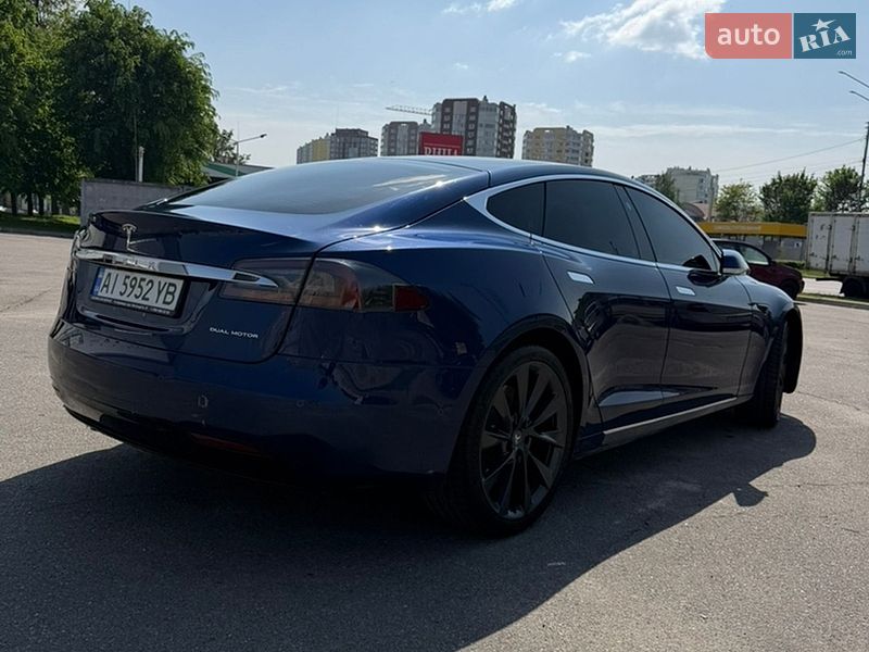 Лифтбек Tesla Model S 2019 в Броварах