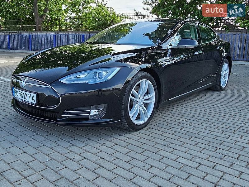 Лифтбек Tesla Model S 2013 в Тернополе