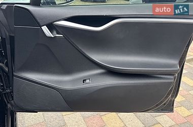 Ліфтбек Tesla Model S 2015 в Стрию фото 17 Ліфтбек Tesla Model S 2015 в Стрию