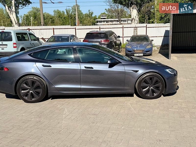 Лифтбек Tesla Model S 2021 в Днепре