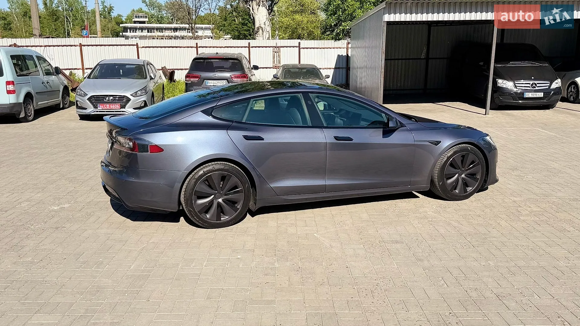 2021 Tesla Model S - мініатюра 8