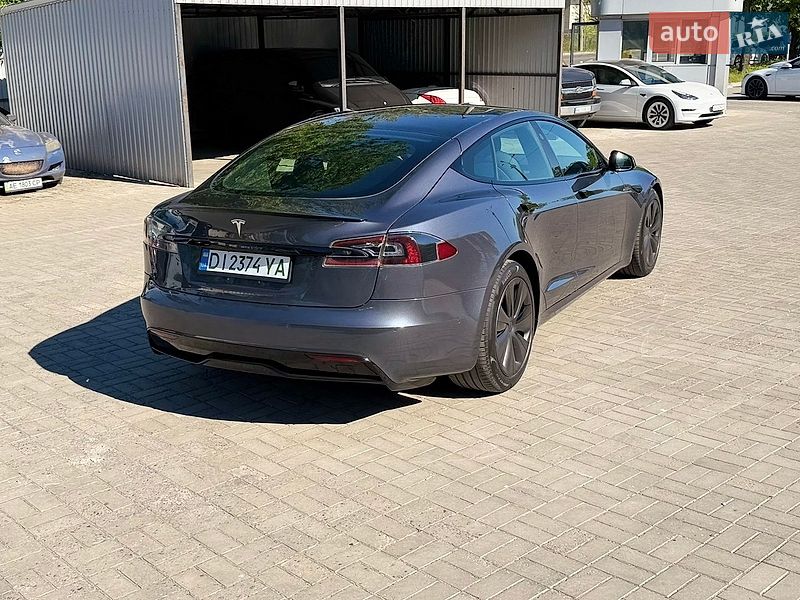 Лифтбек Tesla Model S 2021 в Днепре