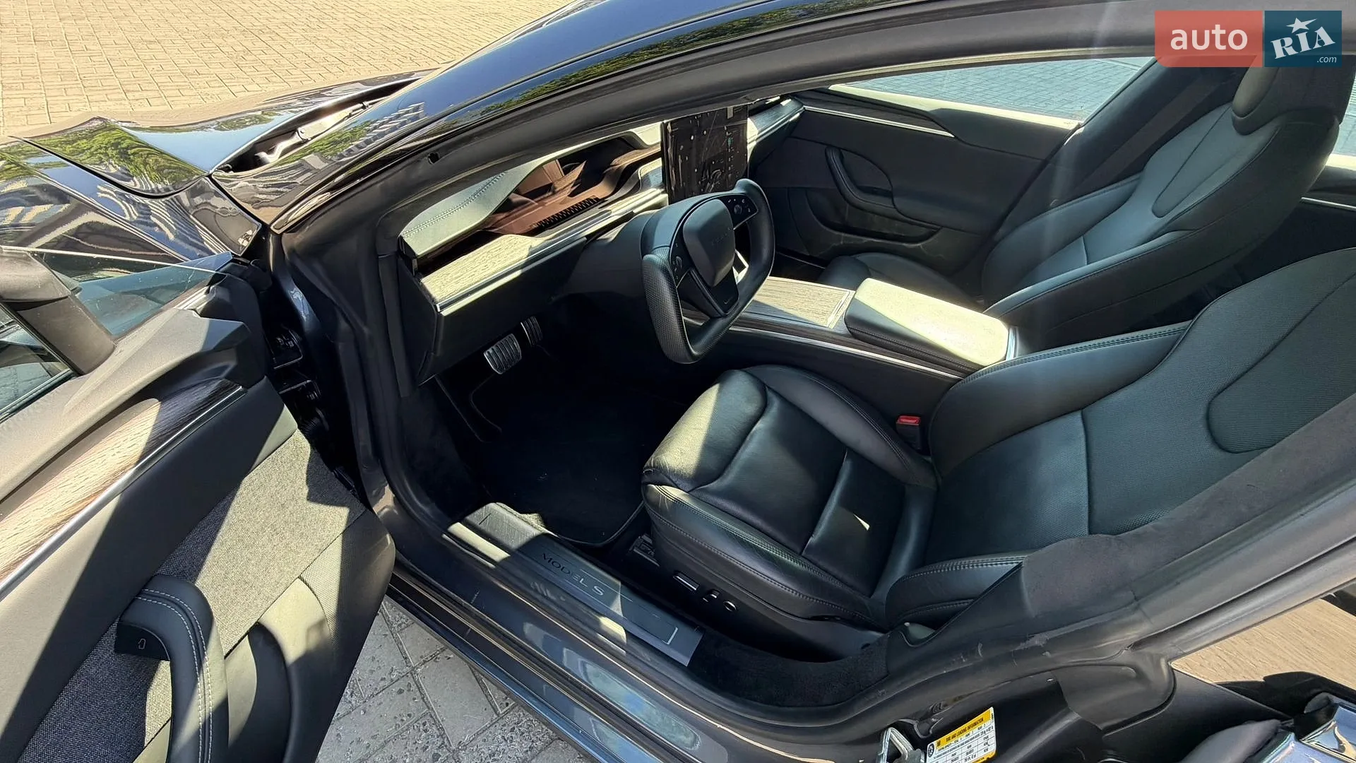 2021 Tesla Model S - мініатюра 17