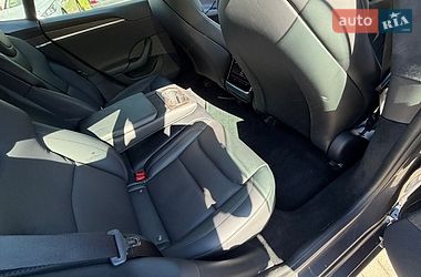 Лифтбек Tesla Model S 2021 в Днепре