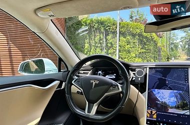 Ліфтбек Tesla Model S 2015 в Києві