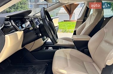 Ліфтбек Tesla Model S 2015 в Києві