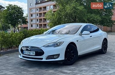 Ліфтбек Tesla Model S 2015 в Мукачевому