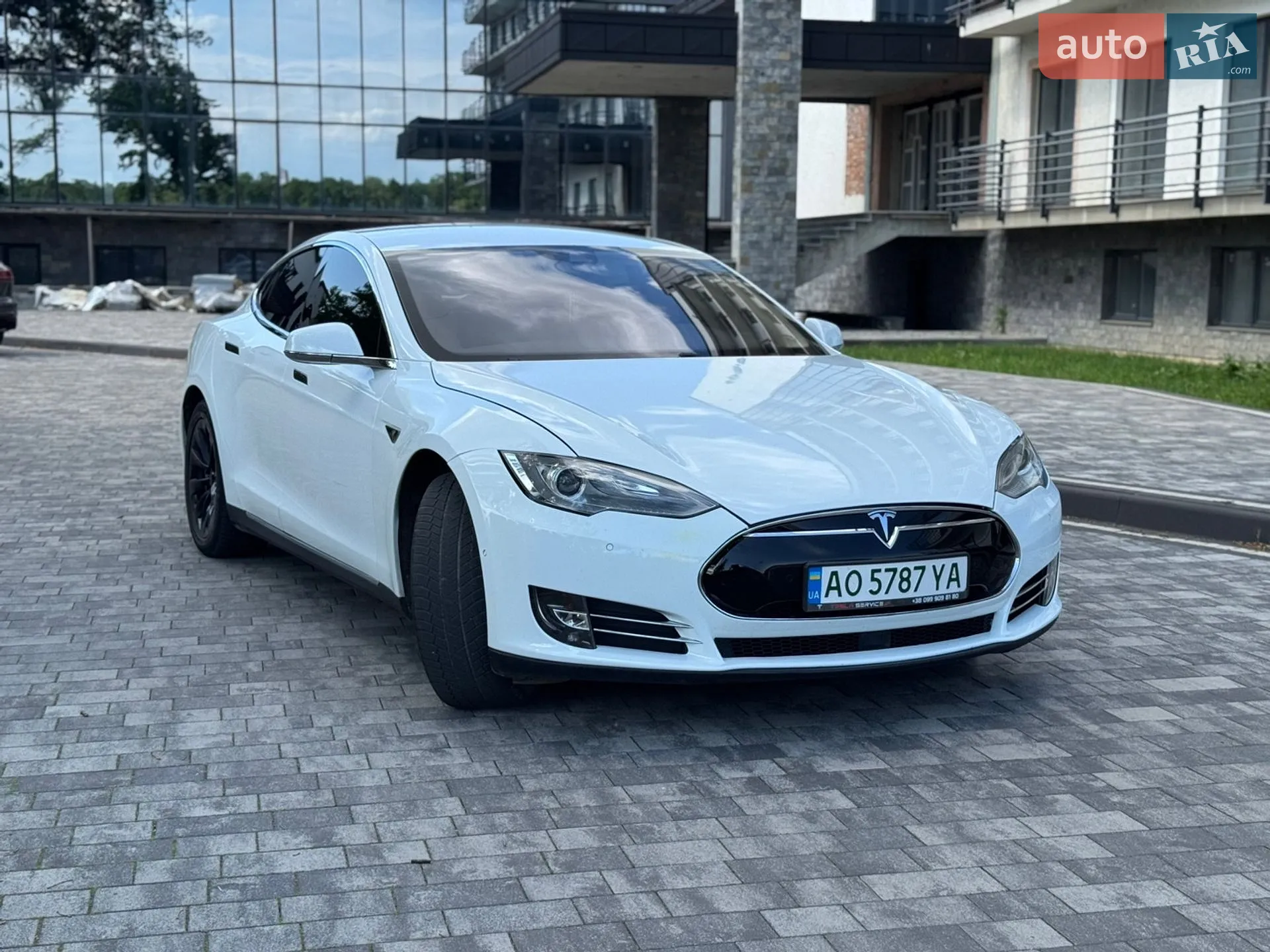 2015 Tesla Model S - мініатюра 7