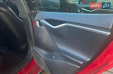 Ліфтбек Tesla Model S 2016 в Львові