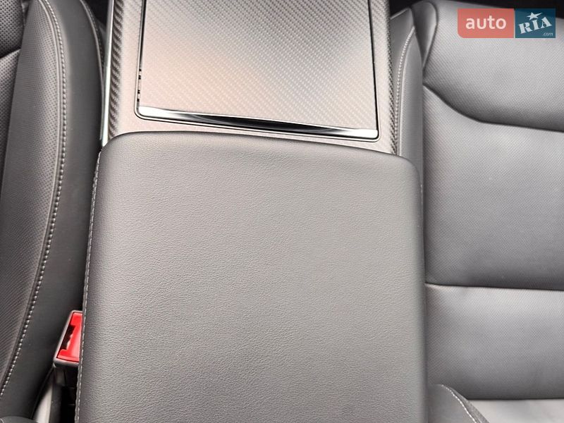 Ліфтбек Tesla Model S 2022 в Києві