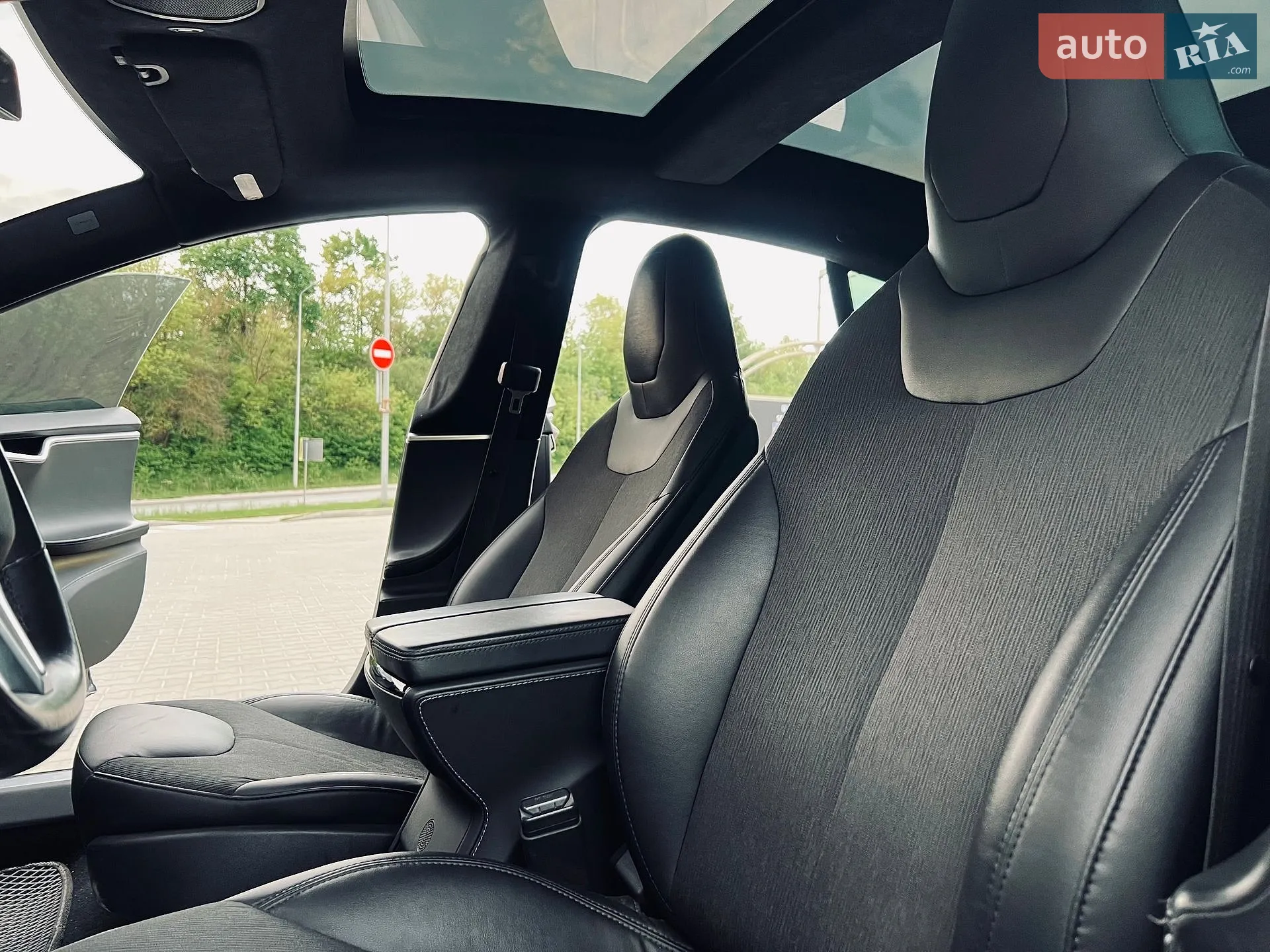 2015 Tesla Model S - мініатюра 9