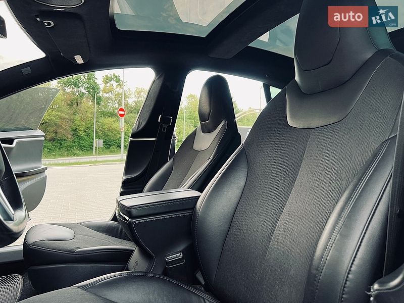 Лифтбек Tesla Model S 2015 в Тернополе фото 9 Лифтбек Tesla Model S 2015 в Тернополе