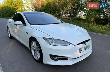 Ліфтбек Tesla Model S 2013 в Борисполі