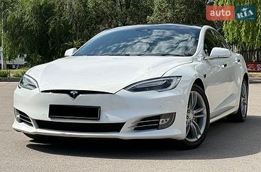 Лифтбек Tesla Model S 2014 в Днепре