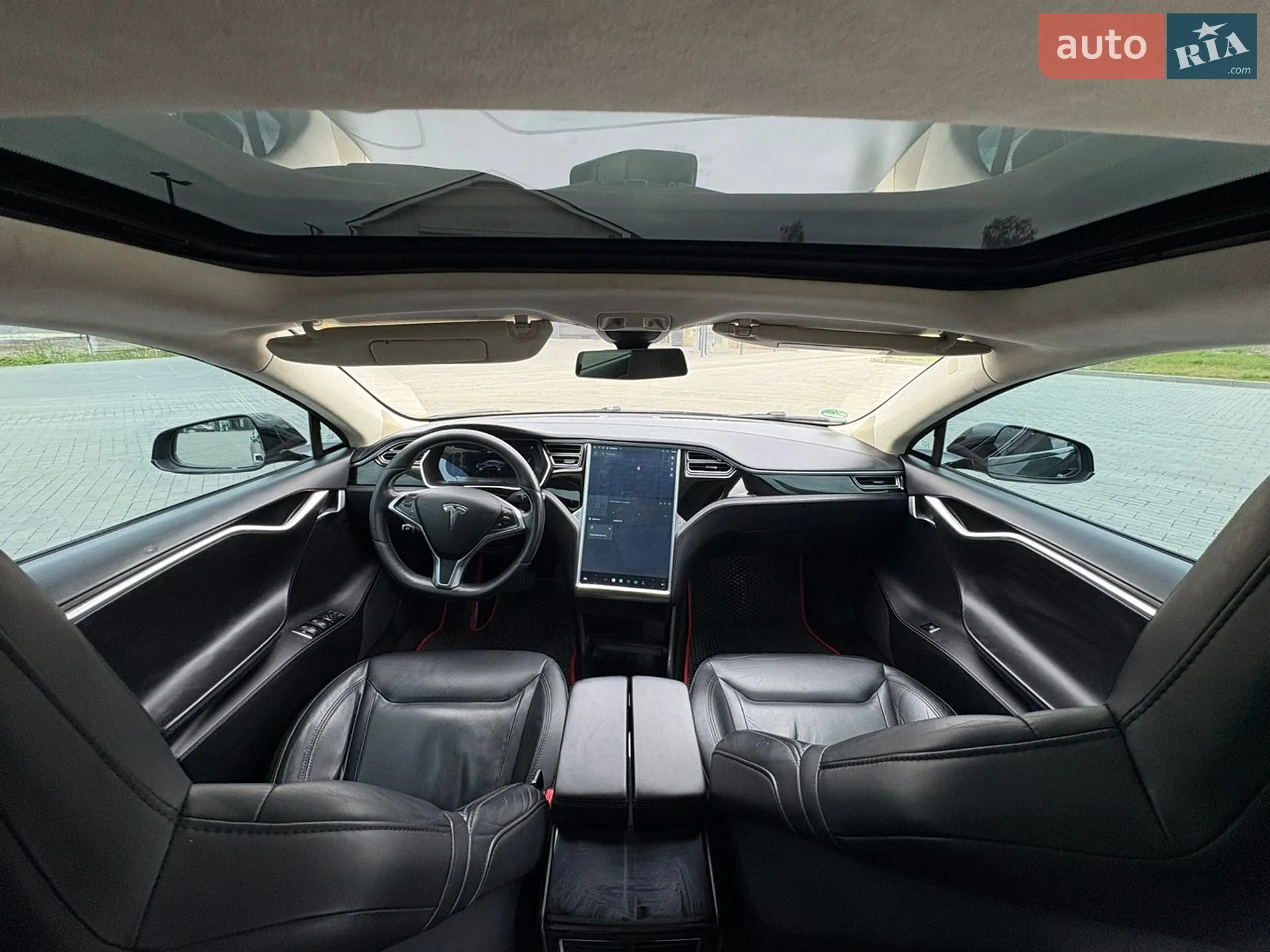 2015 Tesla Model S - мініатюра 12