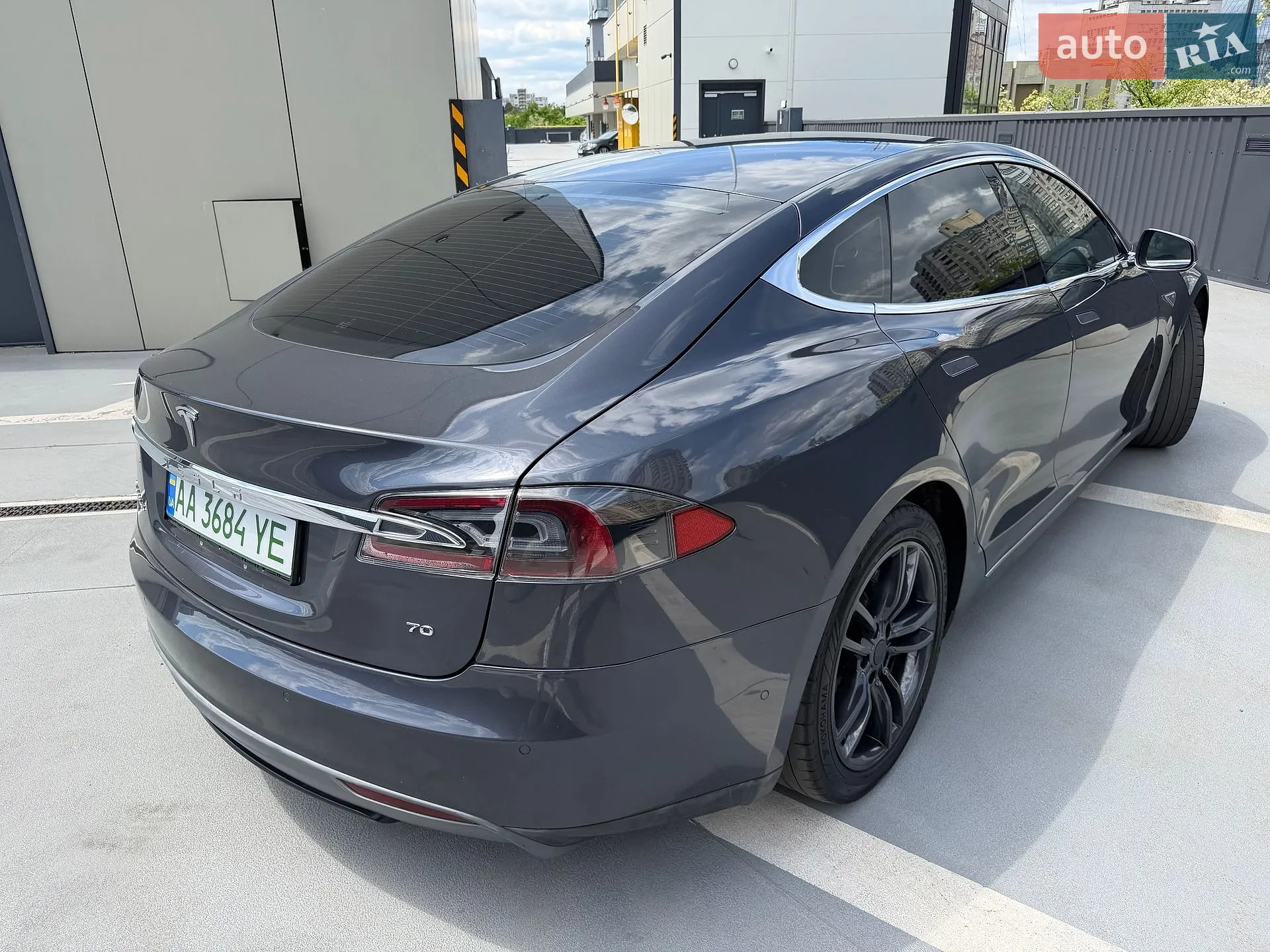 2015 Tesla Model S - мініатюра 28