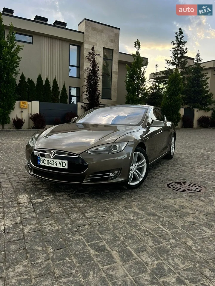 2015 Tesla Model S - мініатюра 15