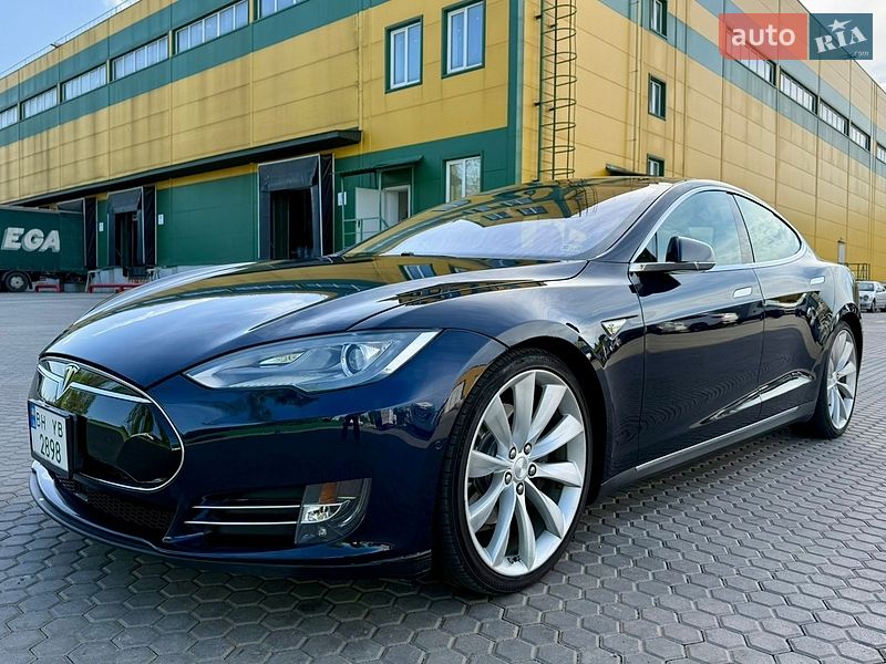 Лифтбек Tesla Model S 2014 в Одессе