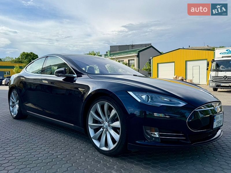 Лифтбек Tesla Model S 2014 в Одессе