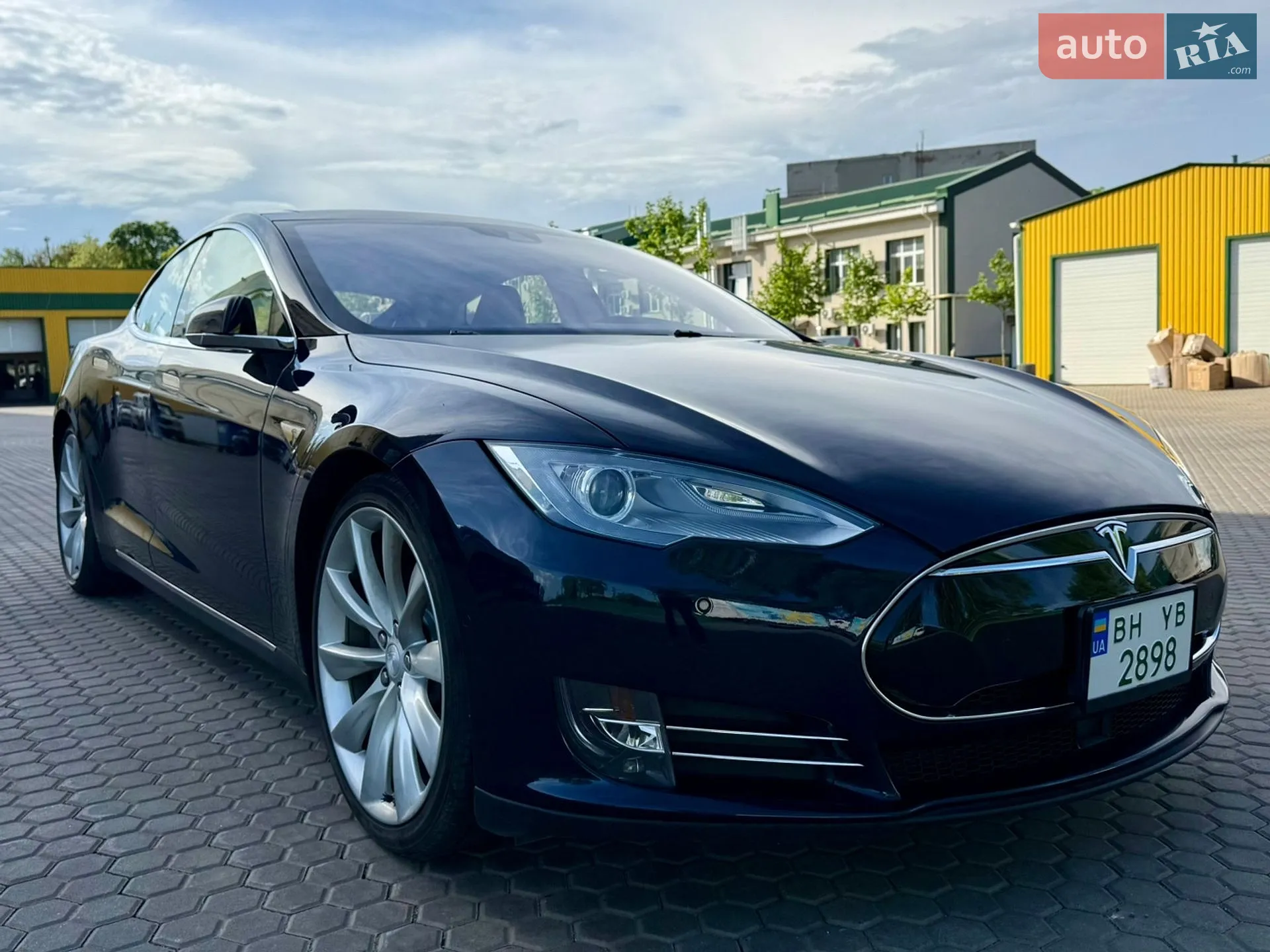 2014 Tesla Model S - мініатюра 15