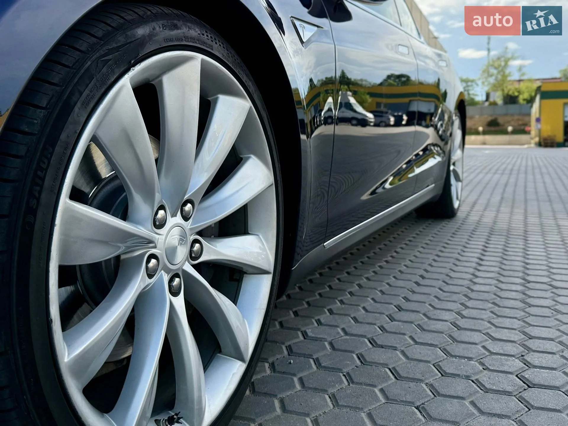 2014 Tesla Model S - мініатюра 17