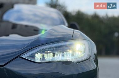 Лифтбек Tesla Model S 2017 в Луцке
