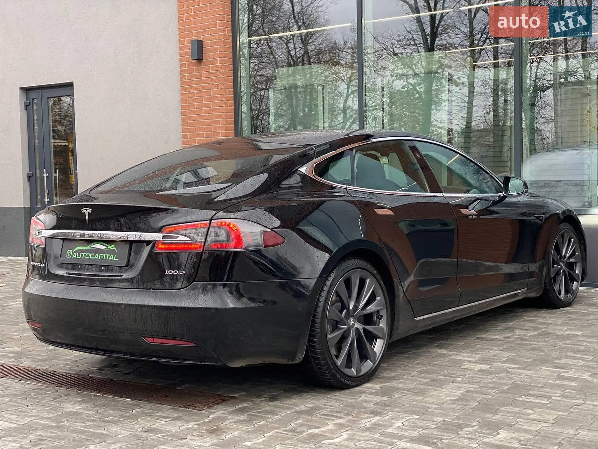 2019 Tesla Model S - мініатюра 9