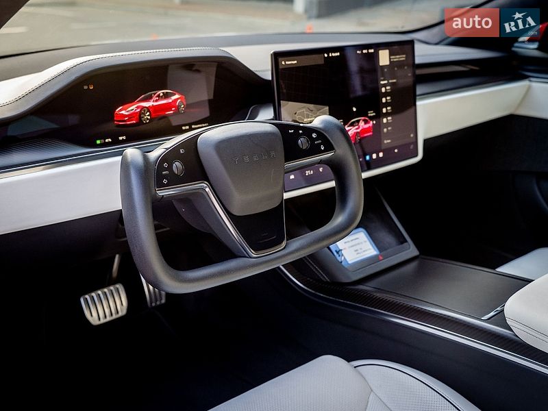 Лифтбек Tesla Model S 2022 в Киеве