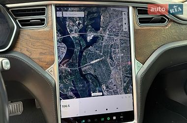 Лифтбек Tesla Model S 2016 в Киеве
