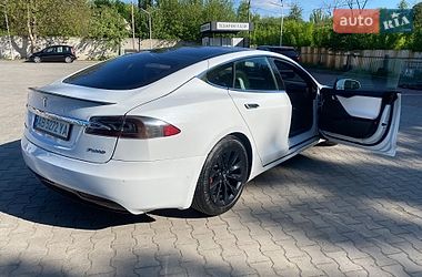 Ліфтбек Tesla Model S 2018 в Вінниці
