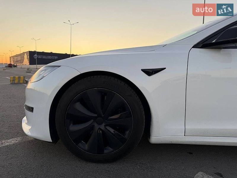 Ліфтбек Tesla Model S 2021 в Львові