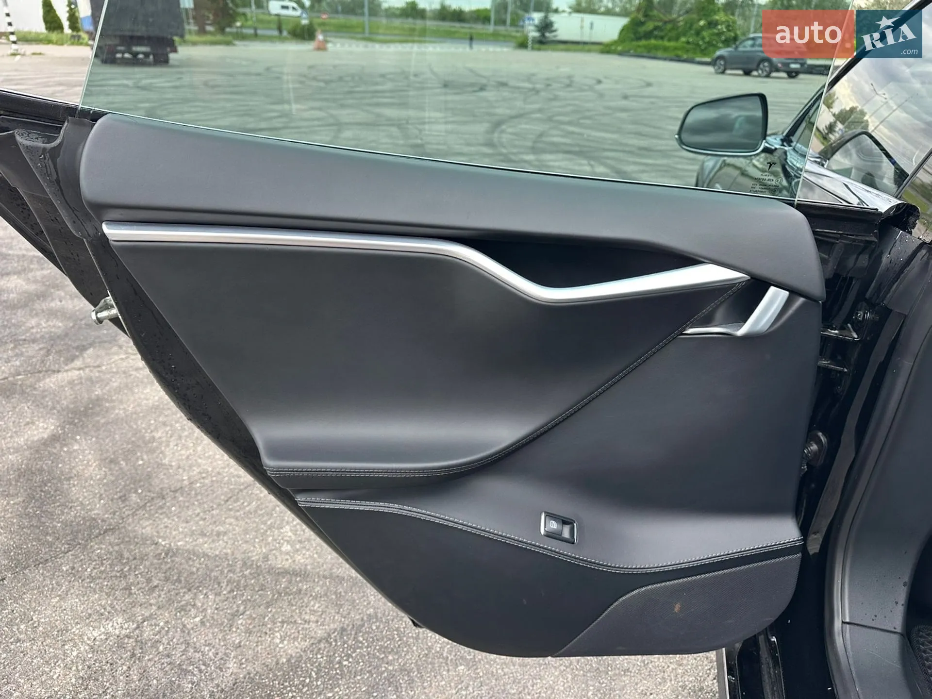 2016 Tesla Model S - мініатюра 16