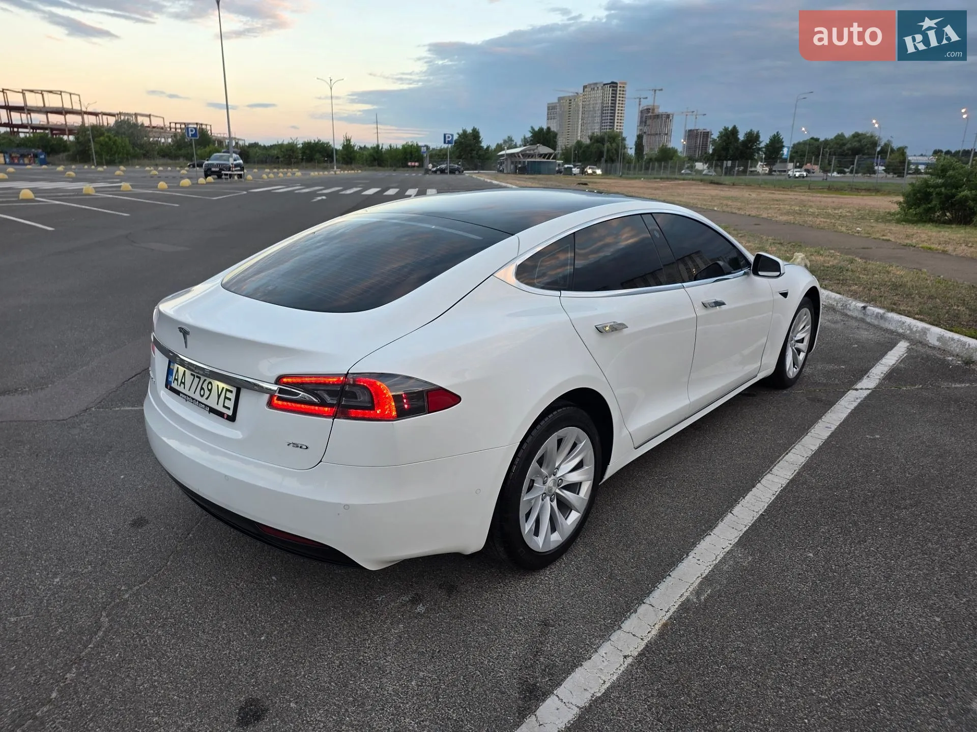 2017 Tesla Model S - мініатюра 9