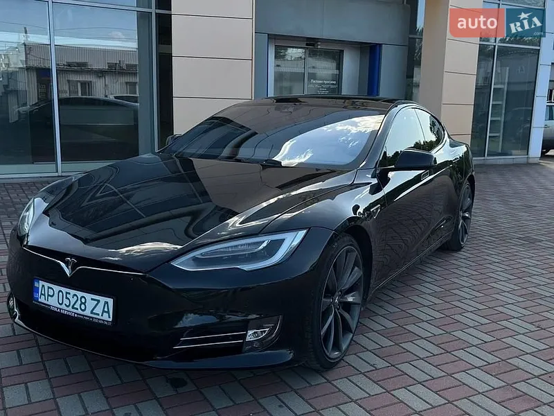 Tesla Model S 2016