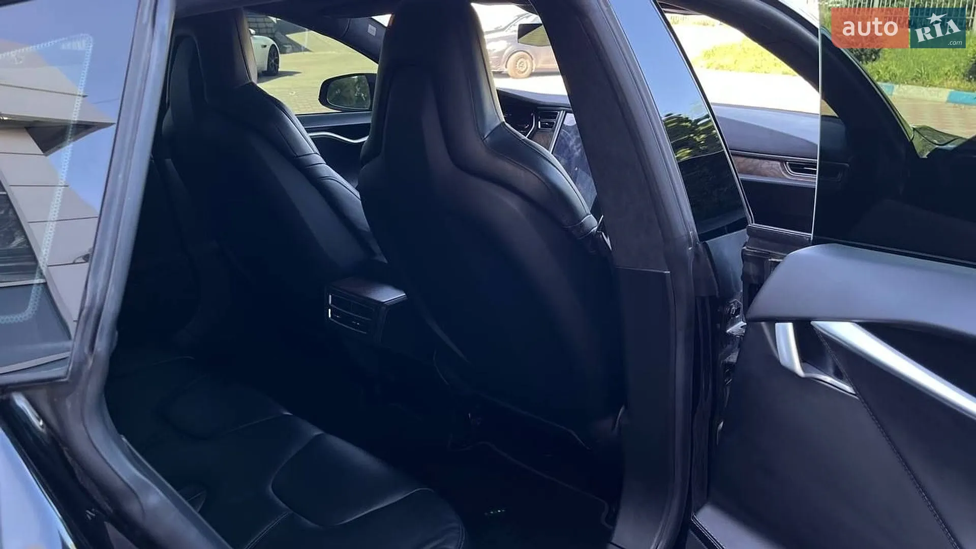 2016 Tesla Model S - мініатюра 19