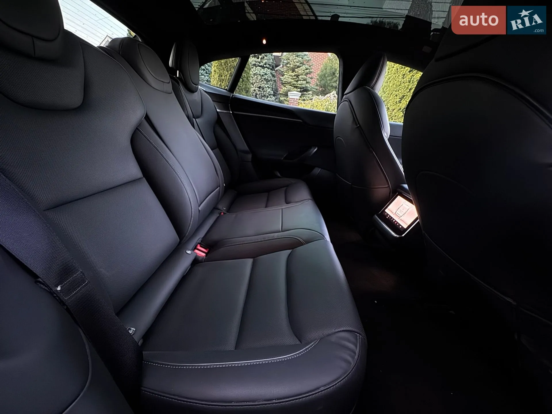 2022 Tesla Model S - мініатюра 26