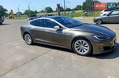 Лифтбек Tesla Model S 2016 в Харькове