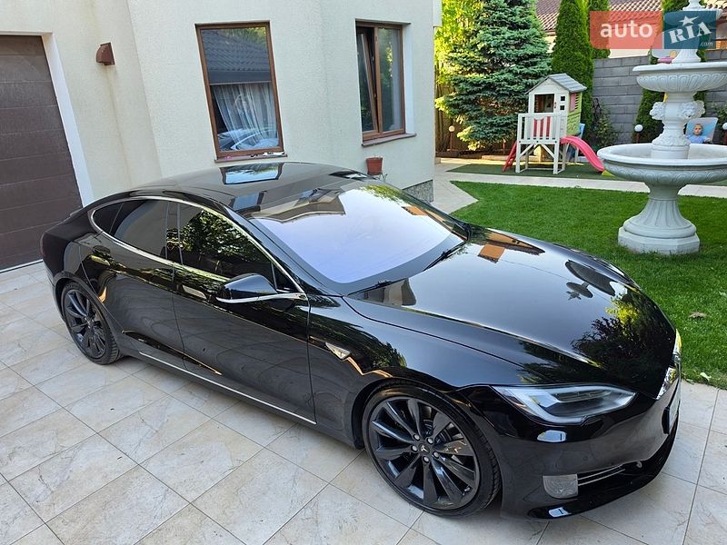 Лифтбек Tesla Model S 2013 в Одессе