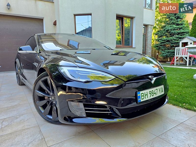 Лифтбек Tesla Model S 2013 в Одессе