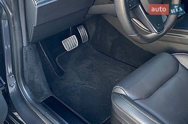 Лифтбек Tesla Model S 2022 в Запорожье