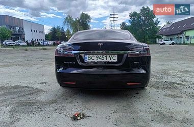 Ліфтбек Tesla Model S 2016 в Львові