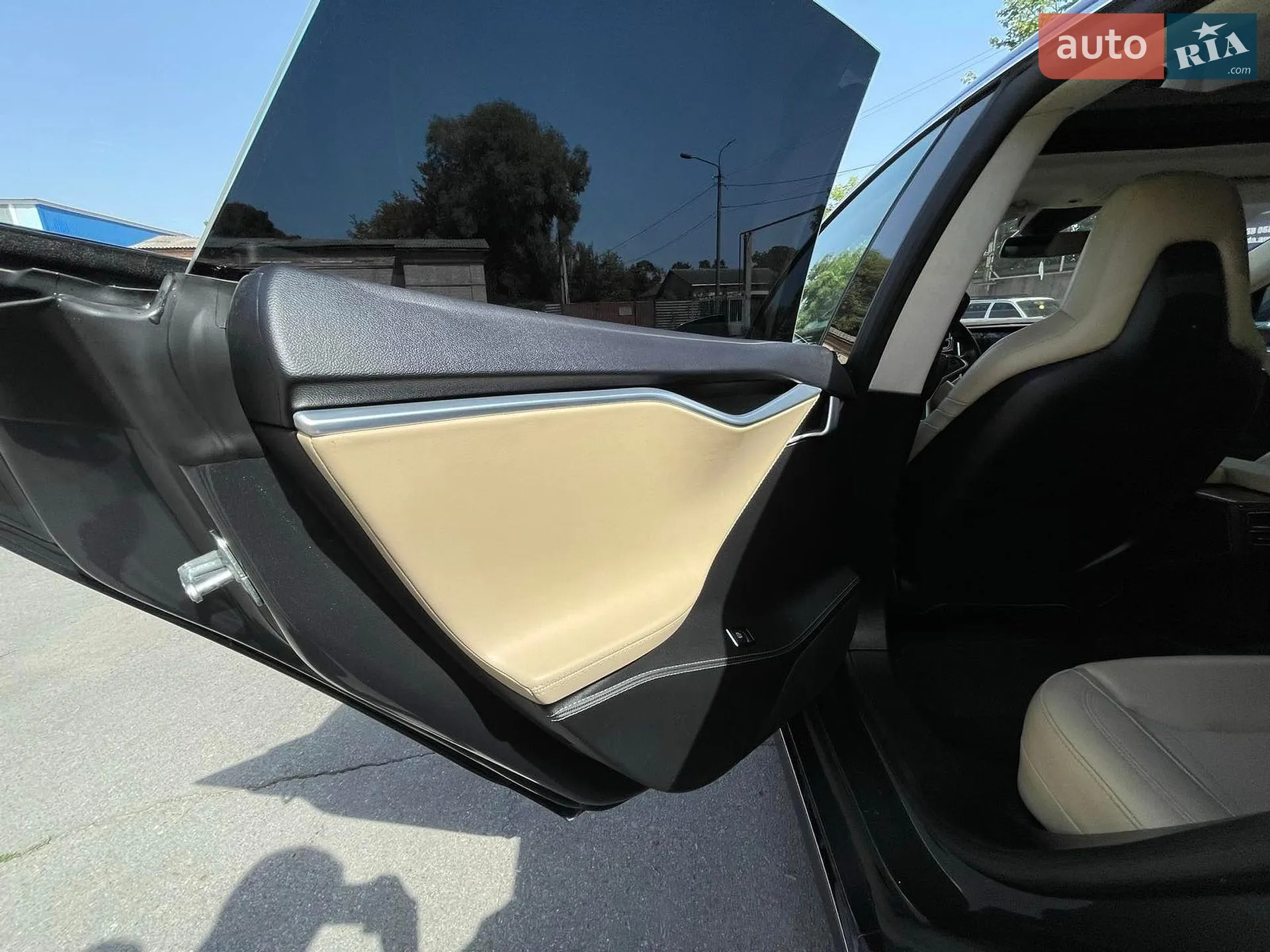2015 Tesla Model S - мініатюра 12