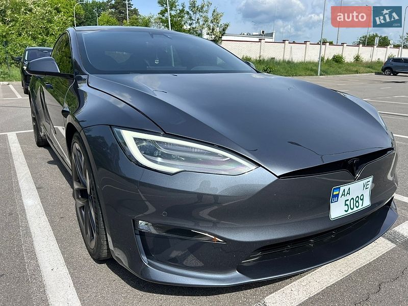 Лифтбек Tesla Model S 2021 в Киеве фото 3 Лифтбек Tesla Model S 2021 в Киеве